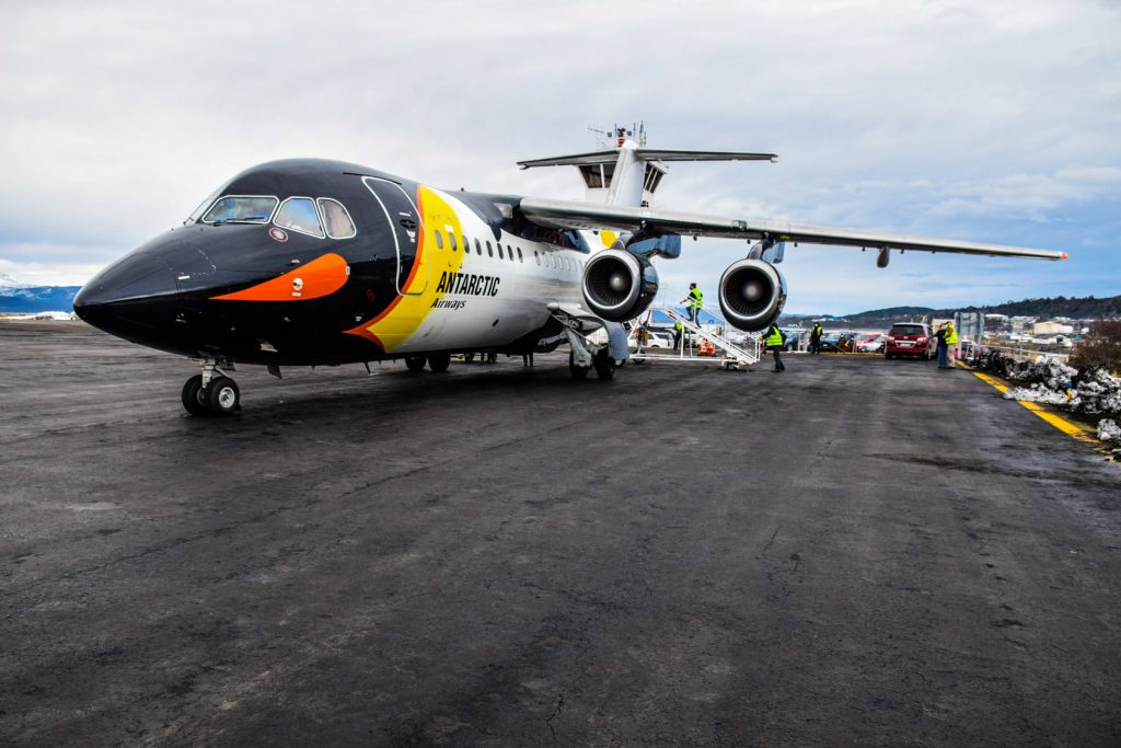 Punta Arenas y Ushuaia: El factor DAP, la carrera al 2048 y el futuro antártico en la pista de aterrizaje