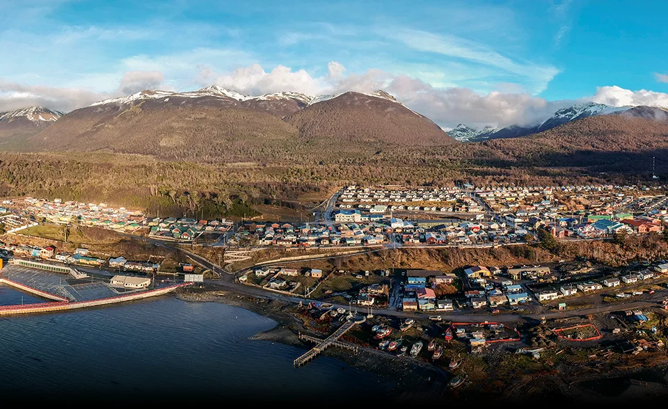 Puerto Williams busca potenciar el turismo austral con un nuevo hotel de lujo e importante inversión pública
