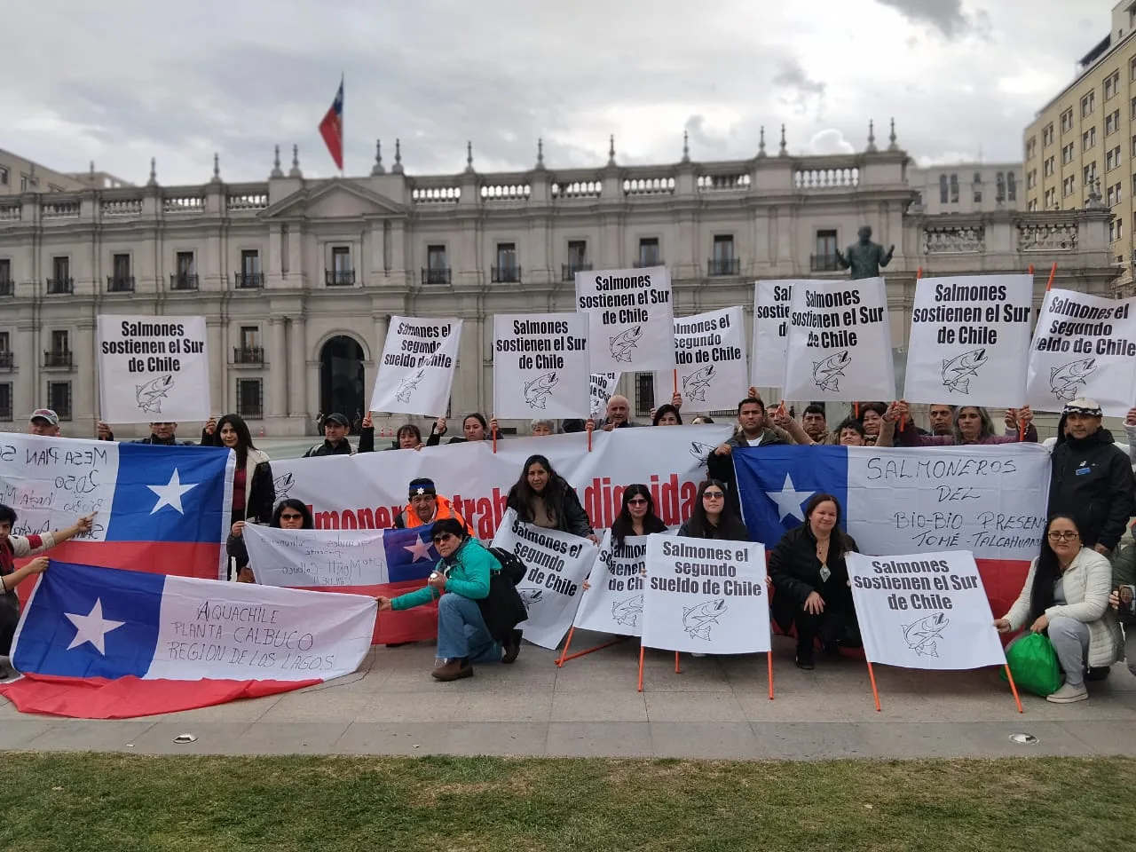 Macrozona Sur: trabajadores y proveedores del salmón rechazan fallo del TC y exigen investigar a ONG