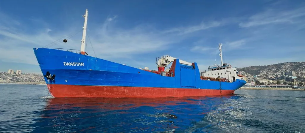 ¿Oportunidad regional o choque diplomático?: La naviera que conectará Punta Arenas con las Malvinas en solo 60 horas