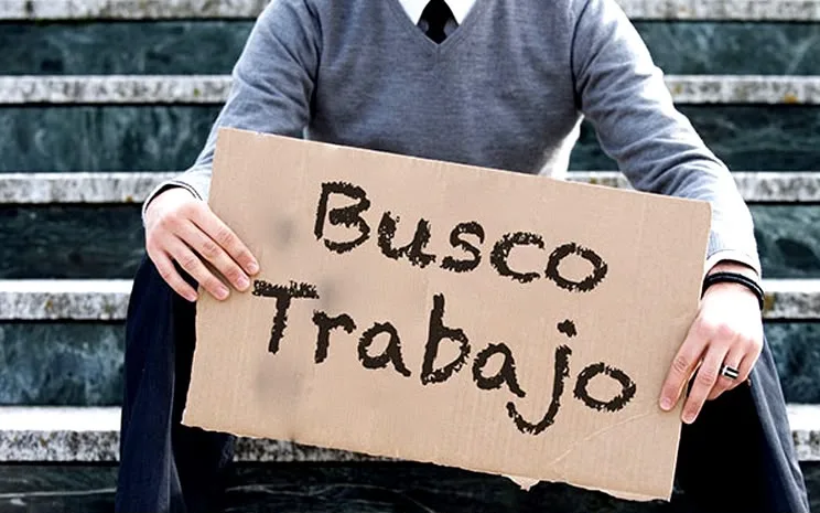 El desempleo golpea en la cara: recesión, informalidad y una crisis laboral profunda [Por Mauricio Vidal Guerra]