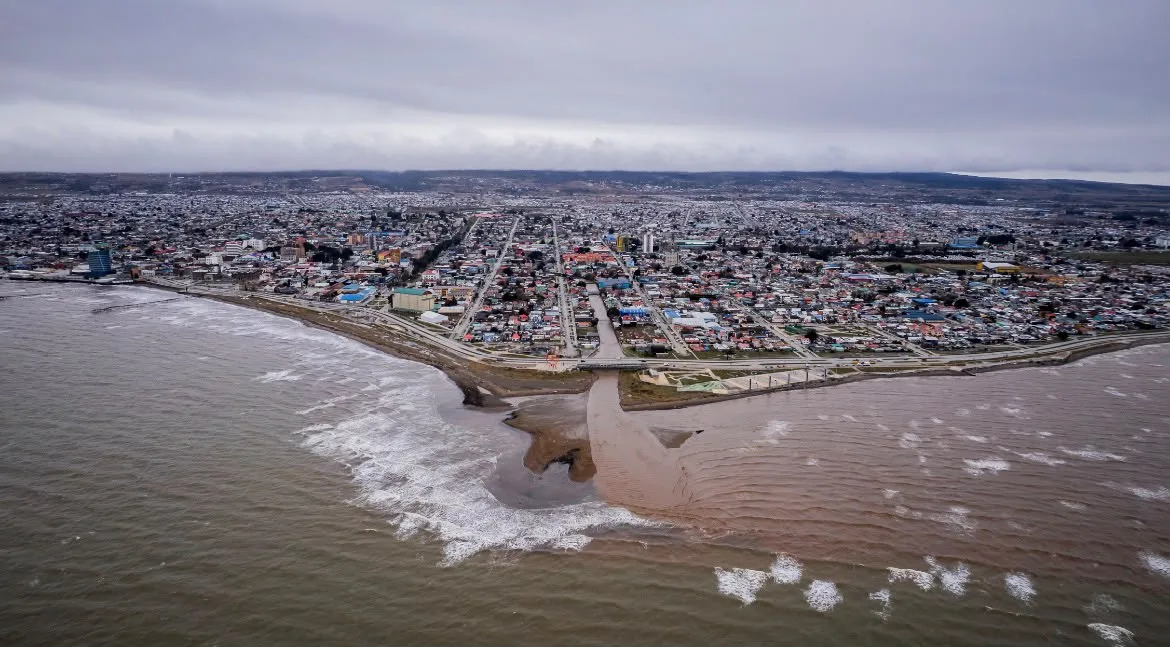 Tras intenso sistema frontal bajan cauces pero se mantienen alertas por desbordes en Río San Juan y Ojo Bueno