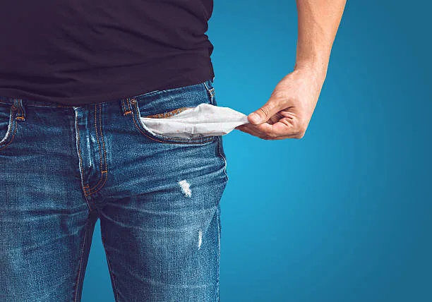 SIGUE LA BURLA…337 mil pesos el sueldo mínimo… [Columna de Luis Legaza]