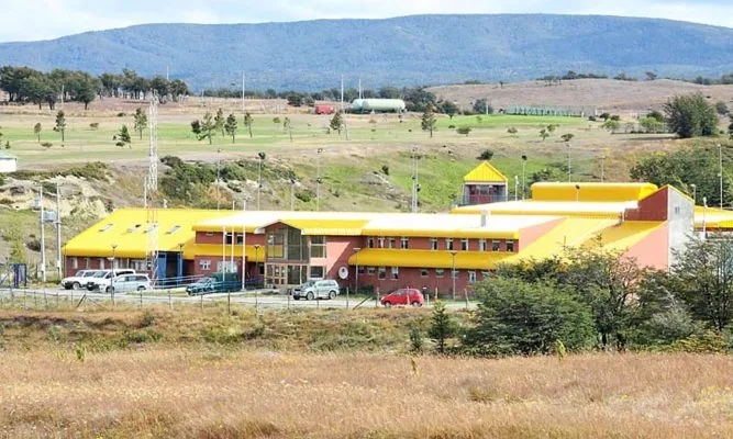 Asociación de Trabajadores del Sename en estado de alerta por problemas de infraestructura y falta de personal