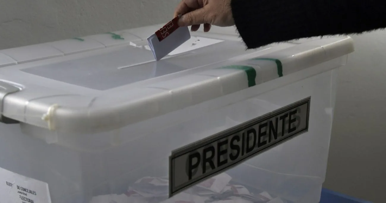 Unidad Constituyente inscribe candidatos a Consulta Ciudadana y sortea orden en la papeleta