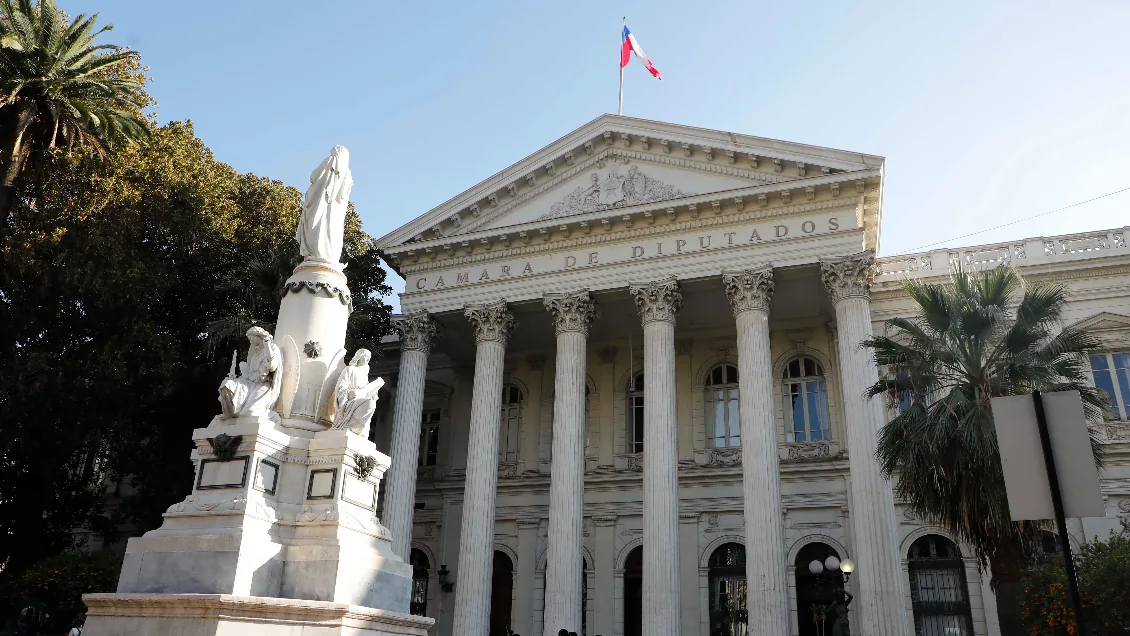 Impresentable: Gobierno no tenía lista condiciones sanitarias ni técnicas de Convención y primera sesión debió suspenderse