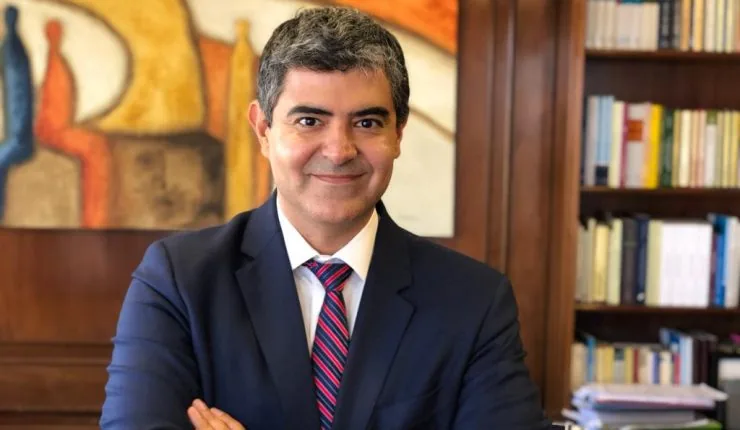 Mauricio Daza: "La promesa de descentralización de Sebastián Piñera es un fraude"