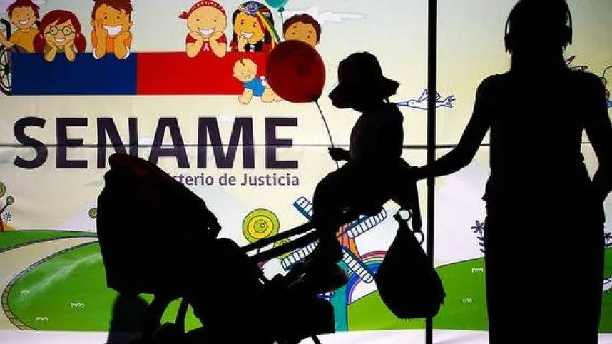 Trabajadores Sociales protestan porque no son considerados en Consejo de Expertos del nuevo Sename