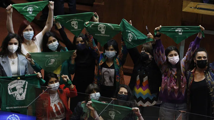 Se aprueba proyecto que despenaliza el aborto hasta las 14 semanas