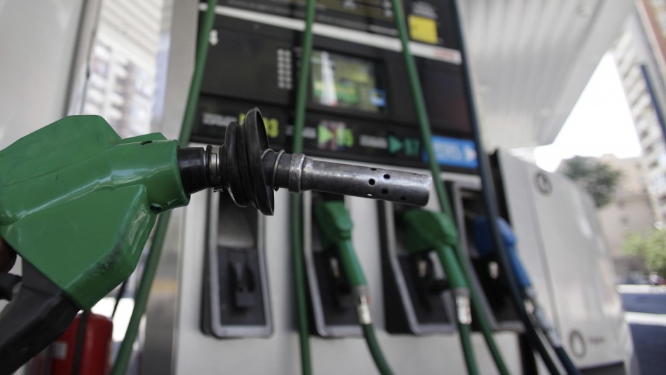 Hacienda proyecta una nueva caída en el precio de los combustibles en las próximas semanas