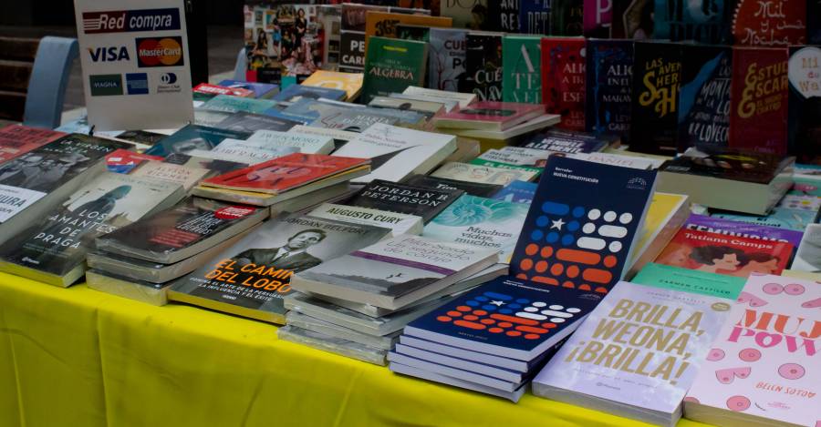 El libro más vendido en Chile [Por José Benítez Mosqueira]
