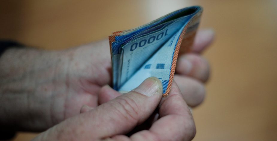 "Es posible un sexto retiro": Parlamentario sobre proyecto de extracción de fondos previsionales