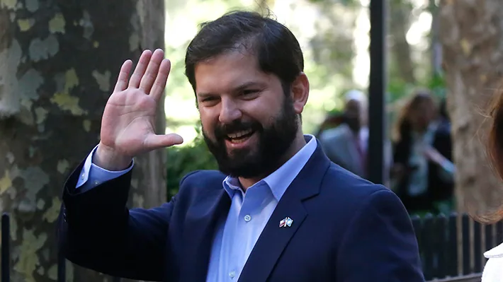 Presidente Boric retoma descanso, estará en Santiago y se mantendrá atento a emergencia por incendios
