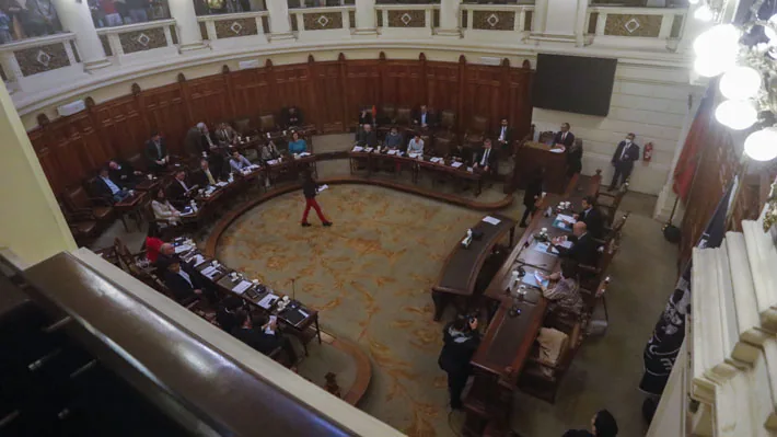 Esta es parte del acuerdo constitucional: Adelantan el borrador con las 12 bases que consensuaron los partidos