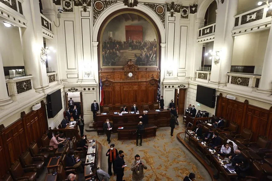 Parlamentarios retoman el rumbo de diálogos constitucionales y este jueves se vuelven a reunir