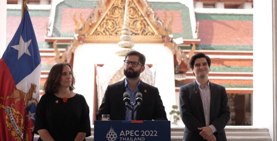 Presidente concluye gira por Asia y dice que transmitió que Chile es "un país serio y económicamente confiable"