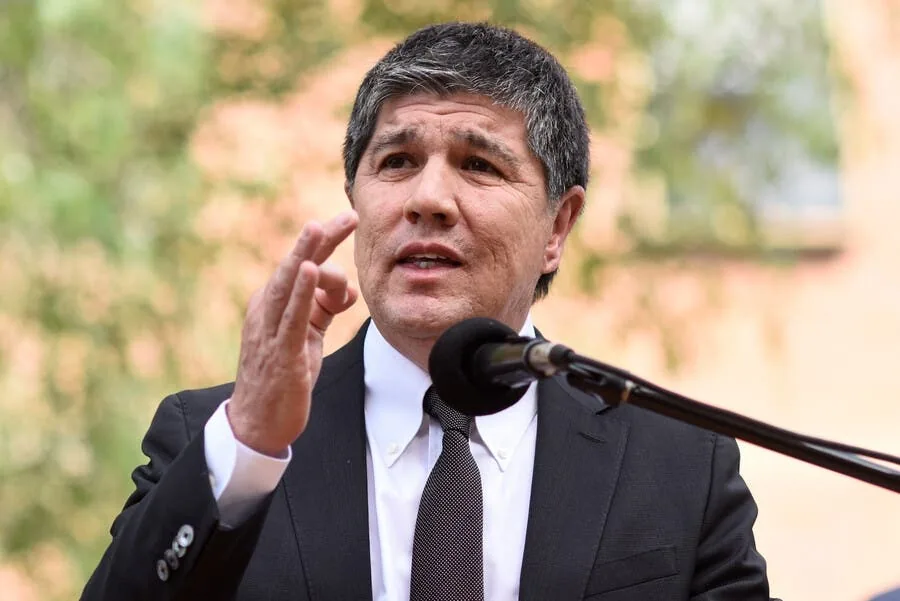 Subsecretario ratifica que no hay acuerdo con camioneros y dice que"Gobierno no va a bajar el costo de los combustibles":