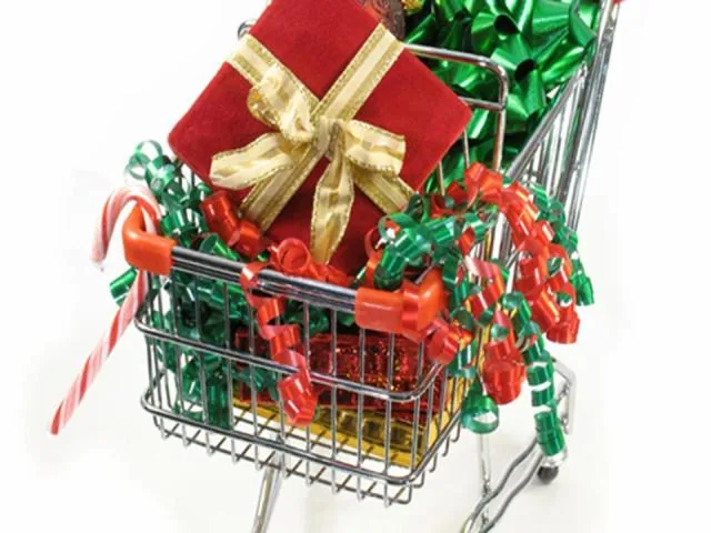 Navidad: Revelan que el 44% comprará menos regalos y un 41% gastará menos para las fiestas 