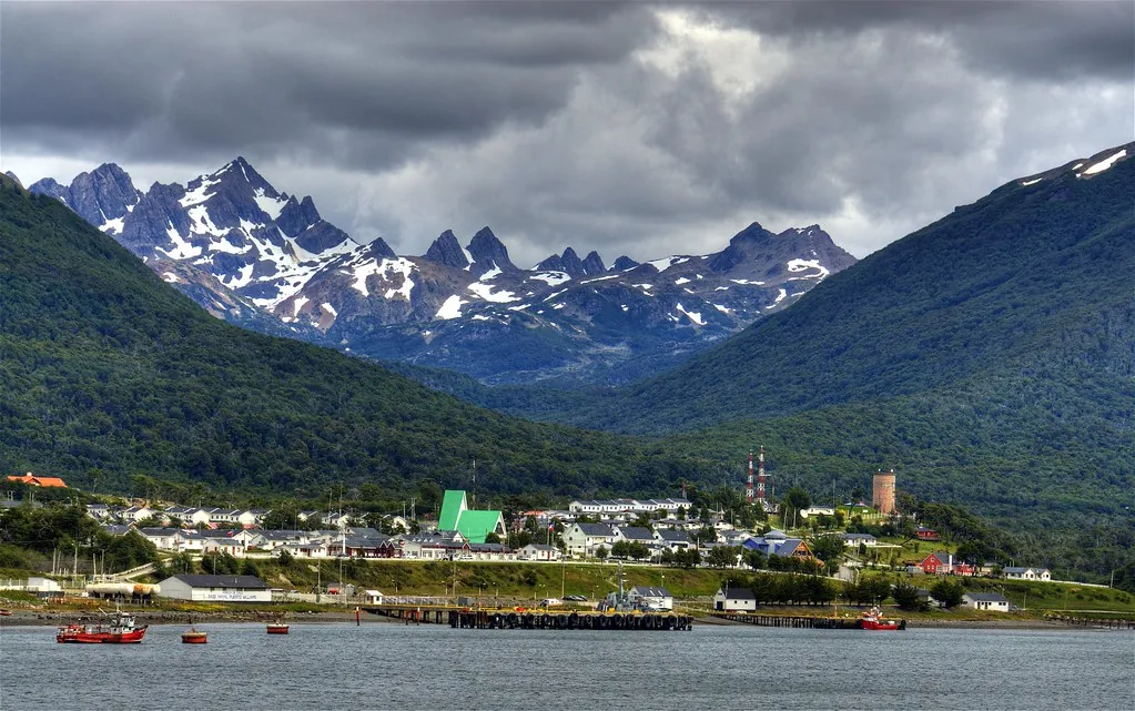 Hacia la fundación de Puerto Williams. Segunda Parte. [Víctor Hernández Godoy]