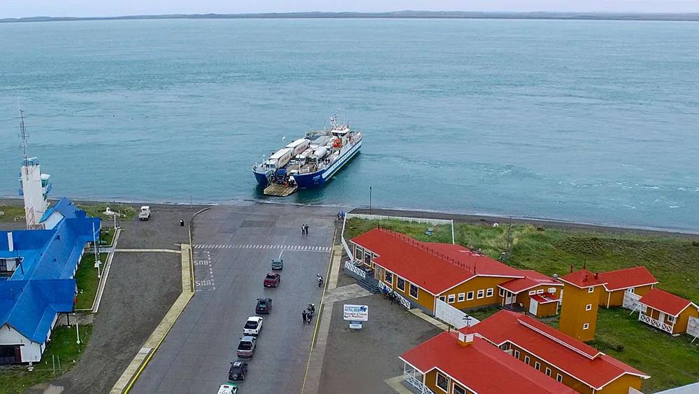 Molestia por "pésimo servicio" de cruces en Primera Angostura: Solo hay dos ferries en operaciones y afirman que tienen fallas