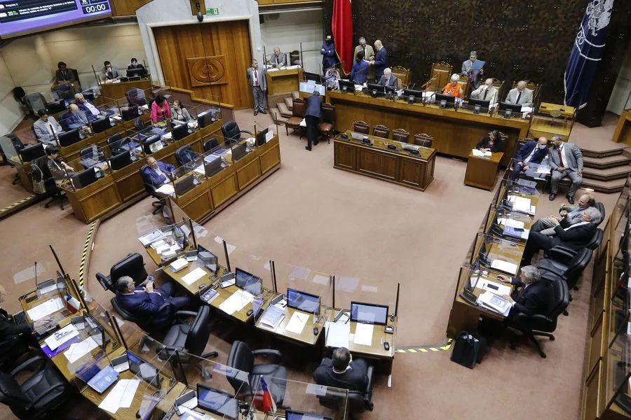 Comenzó discusión de la reforma constitucional que habilita un nuevo proceso constituyente