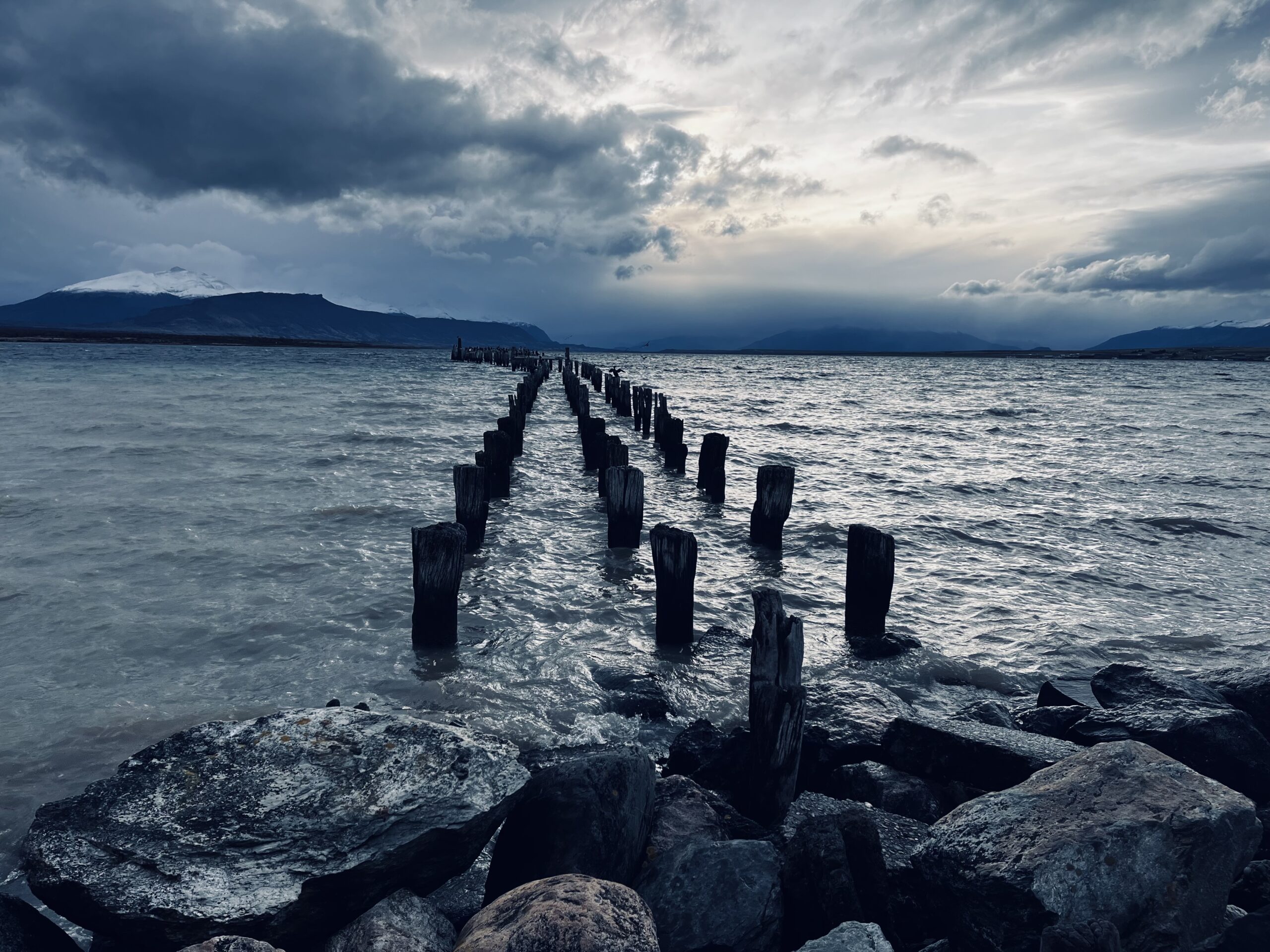 Puerto Natales y una nueva marcha que podría ser histórica en defensa de la salmonicultura (Por Claudio Andrade)