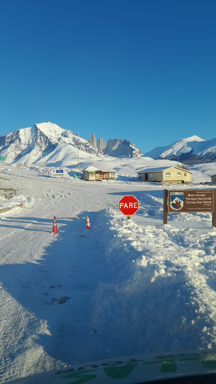 Polémica decisión: ¿Turismo de invierno con Torres del Paine cerrado? (Por Claudio Andrade)
