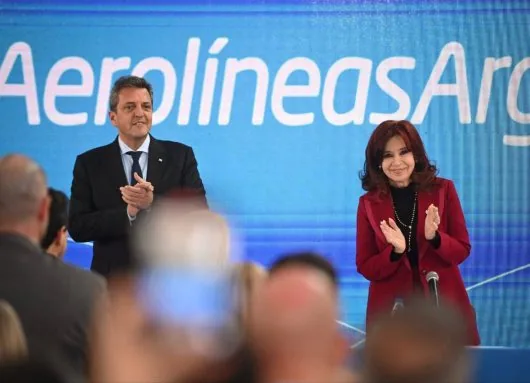 La vice presidenta argentina, Cristina Fernández, y su recomendación a Messi para que coma salmón chileno