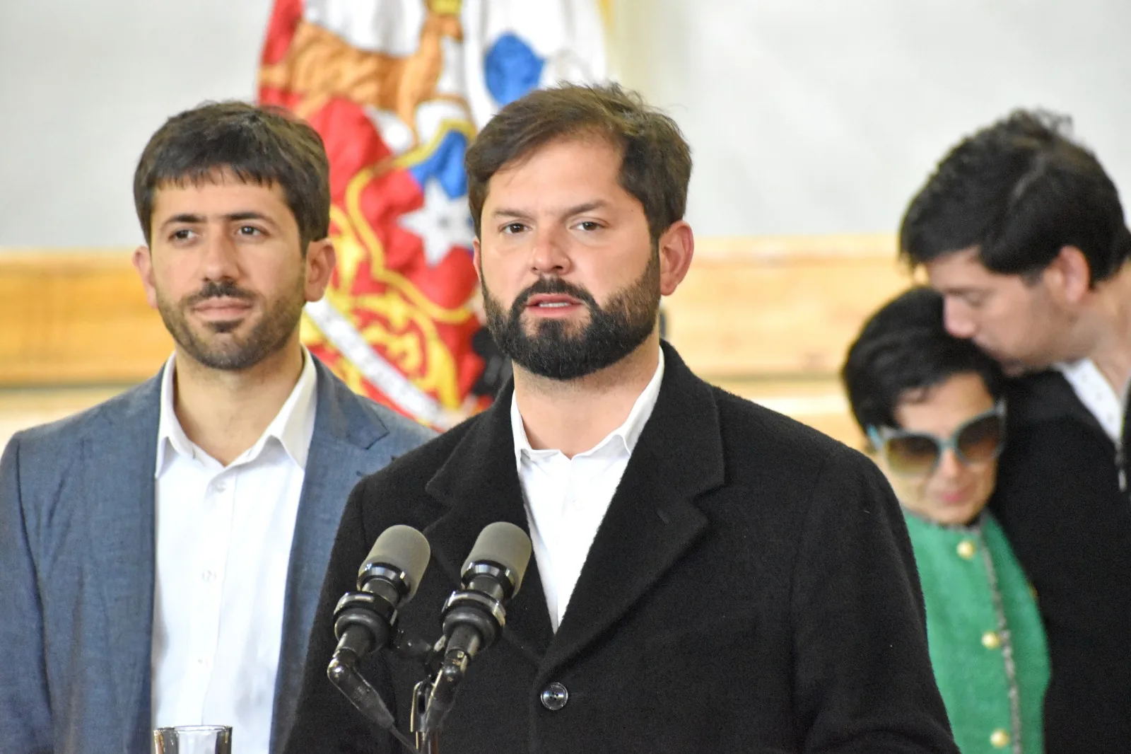Presidente Boric votó en el Liceo Industrial y decidió no responder preguntas a la prensa