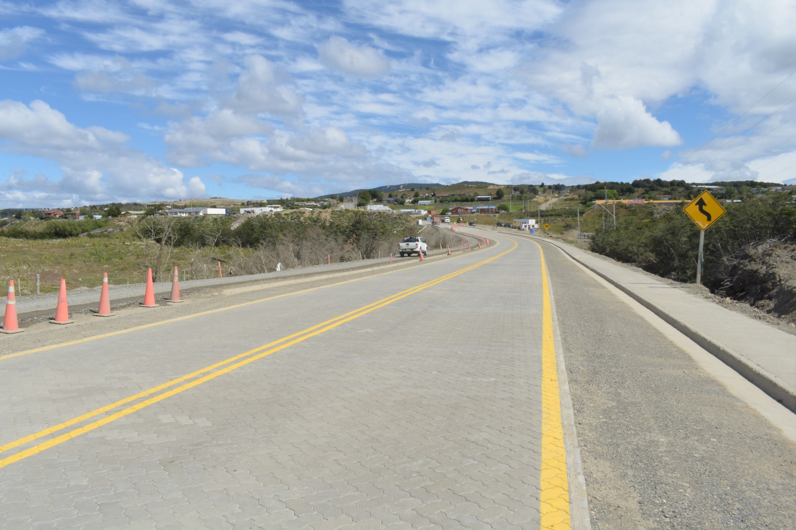 Abrieron nuevo camino al Andino pavimentado con adocreto