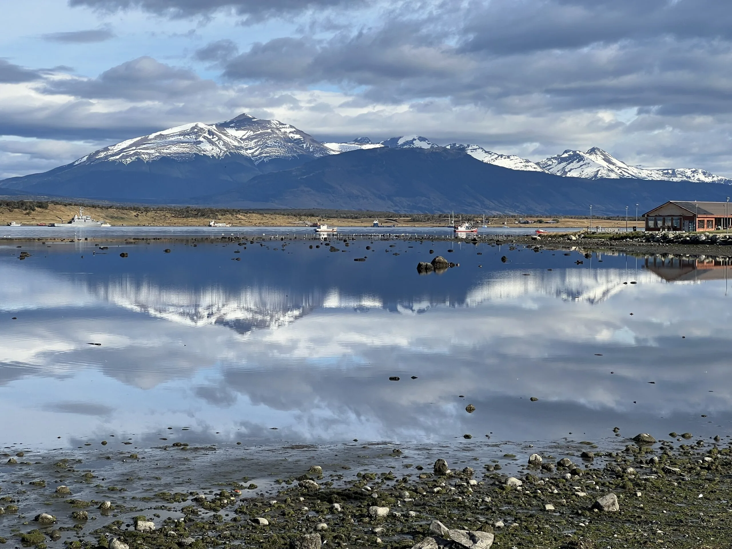 Cuando el ecologismo se convierte en neo nazismo: de cómo ONGs extremas y millonarios alientan el despoblamiento de la Patagonia (Por Claudio Andrade)