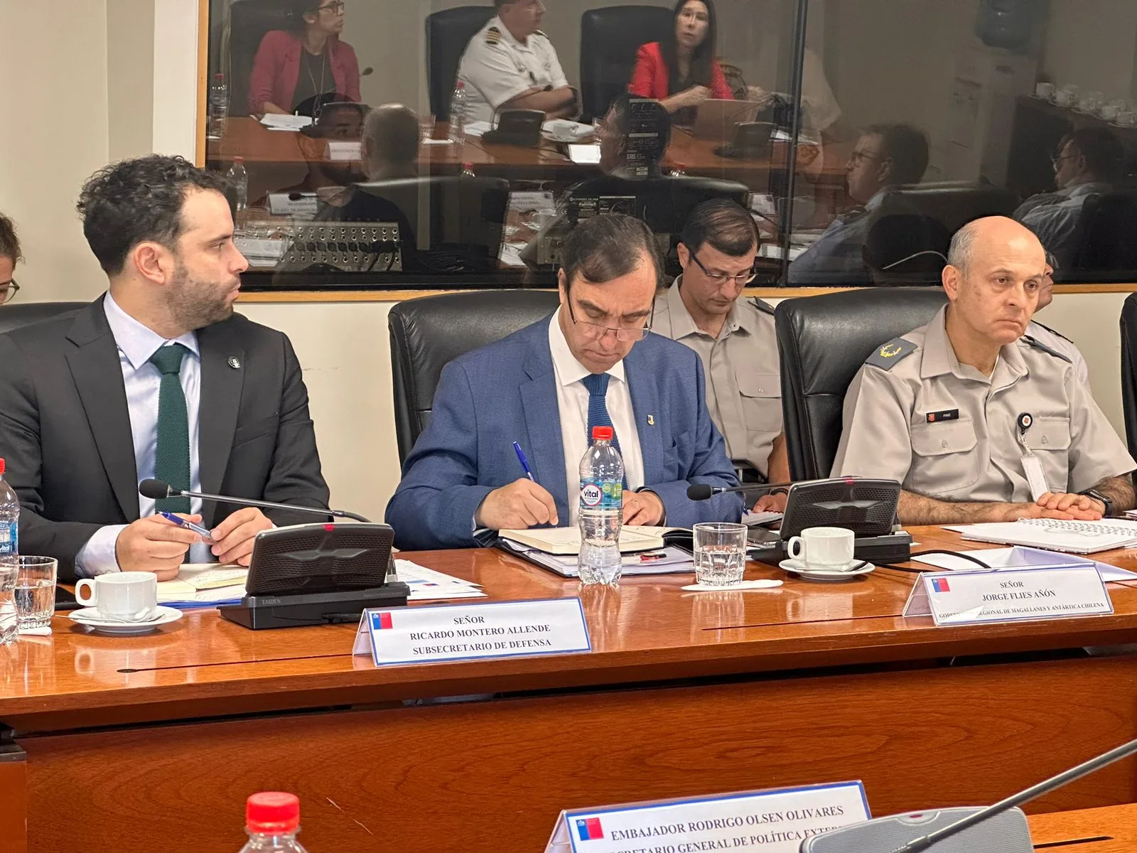 Flies asistió a la primera sesión de la Sección Nacional del Sistema del Tratado Antártico