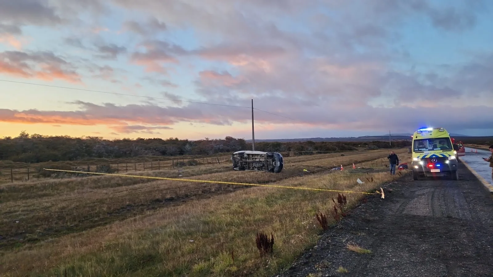 Dos fallecidos en ruta a Natales producto de volcamiento de vehículo con trabajadores