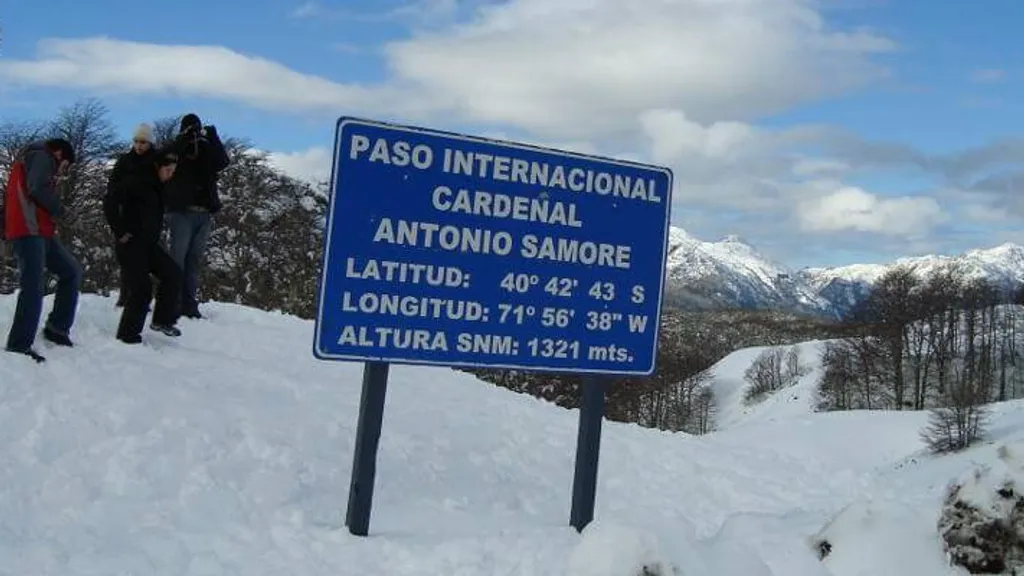 Autoridades argentinas impidieron el paso de camiones que vienen con alimentos a Magallanes