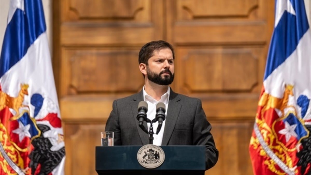 Aprobación del Presidente Boric llegó al punto más bajo de su mandato (22,2%) según encuesta