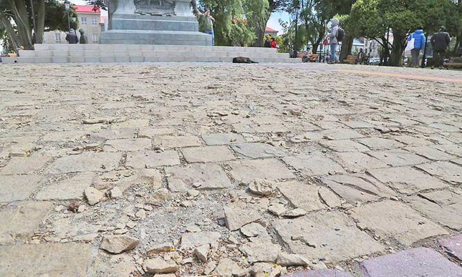 Por fin parten los arreglos en la Plaza de Armas de Punta Arenas con un costo de $103 millones