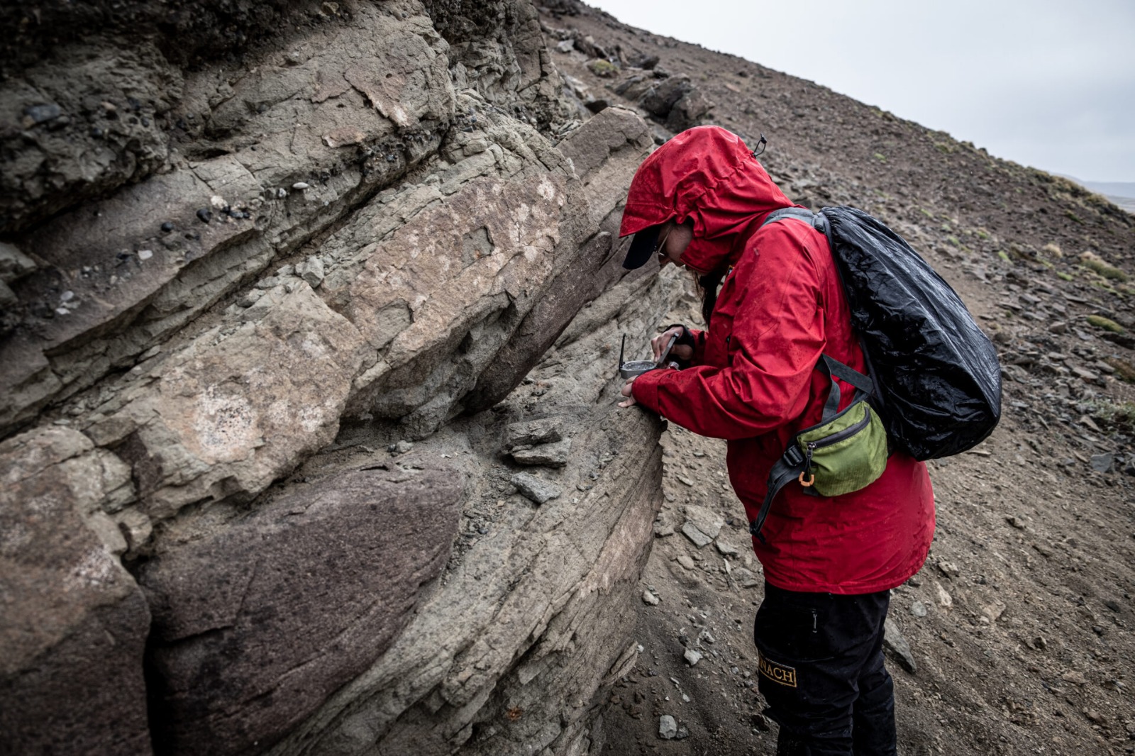 Hallazgo científico en la Patagonia Chilena: Descubren vestigios de meteorito que extinguió a dinosaurios