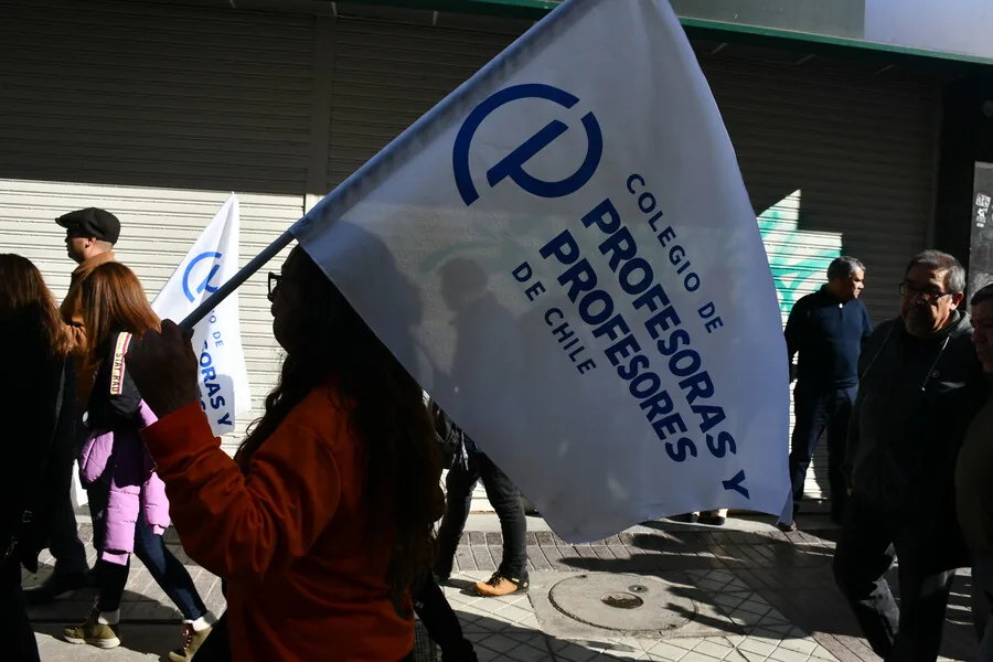 Gobierno propone pagos de hasta 5 millones de pesos para saldar deuda histórica de profesores