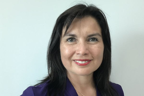 Magallánica Alejandra Ojeda, gerenta de estudios públicos de Ipsos: "Se quiere mirar al futuro con algo de optimismo"