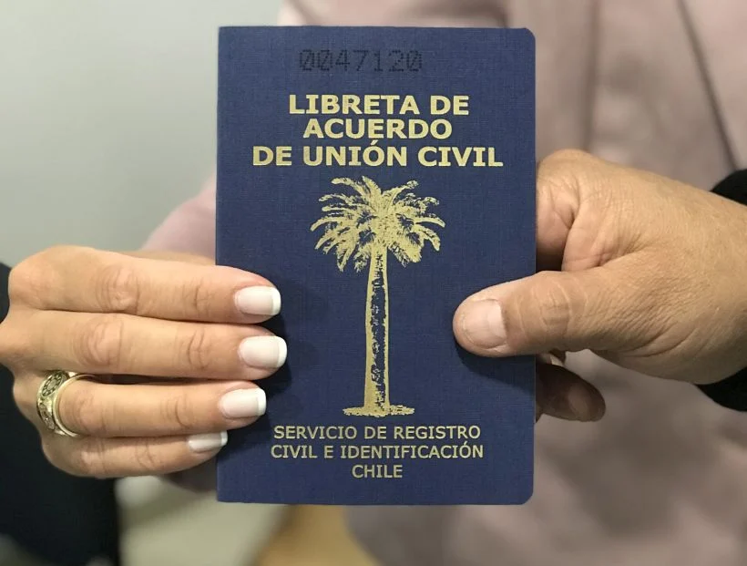 INE: Nacimientos siguen bajando y también los matrimonios y acuerdos de unión civil