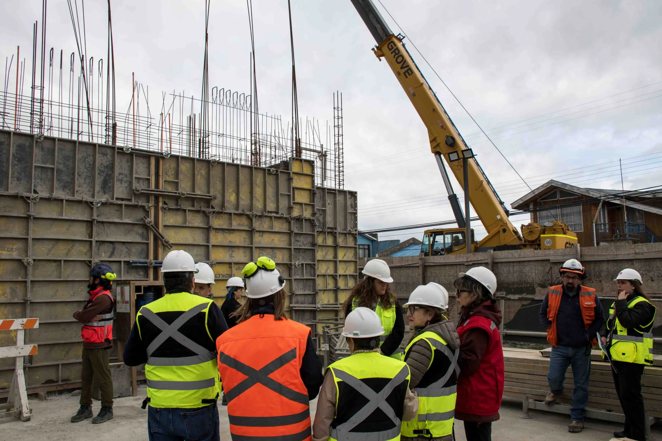 Autoridades revisaron avances en construcción del CESFAM 18 de Septiembre