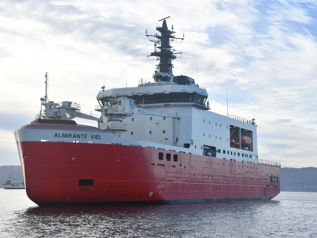 Rompehielos Almirante Viel recalará el 5 de enero a su puerto base de Punta Arenas