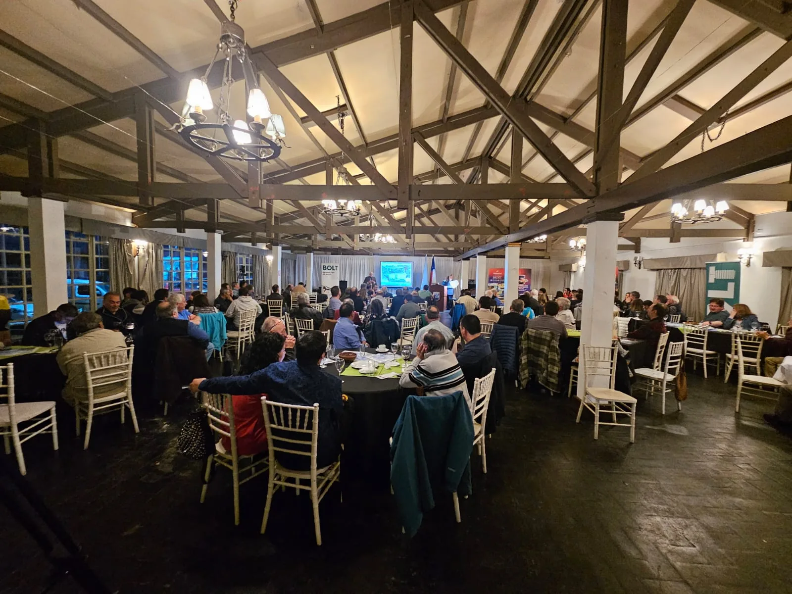 Reconocimiento a los grandes del automovilismo de la Patagonia [Por Víctor Hernández Godoy]