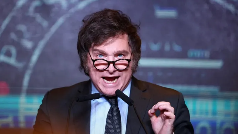 Gobierno de Javier Milei anuncia que a partir de ahora las rutas argentinas serán concesionadas