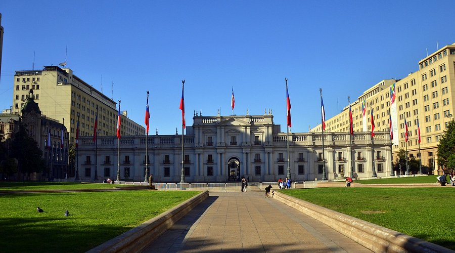 Encuesta Criteria: Jara, Kast y Matthei lideran carrera presidencial pero sufren leves caídas