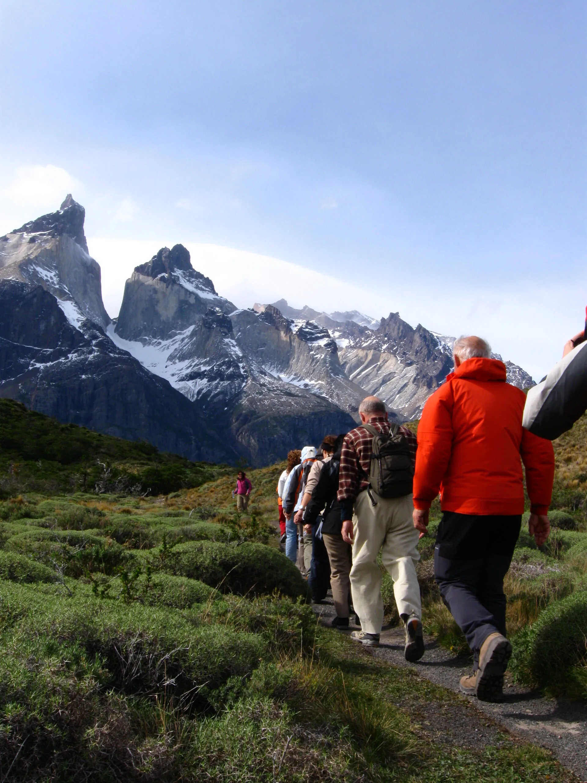 Detienen y formalizan a ciudadano israelí por encender cigarrillo en área no habilitada en Torres del Paine