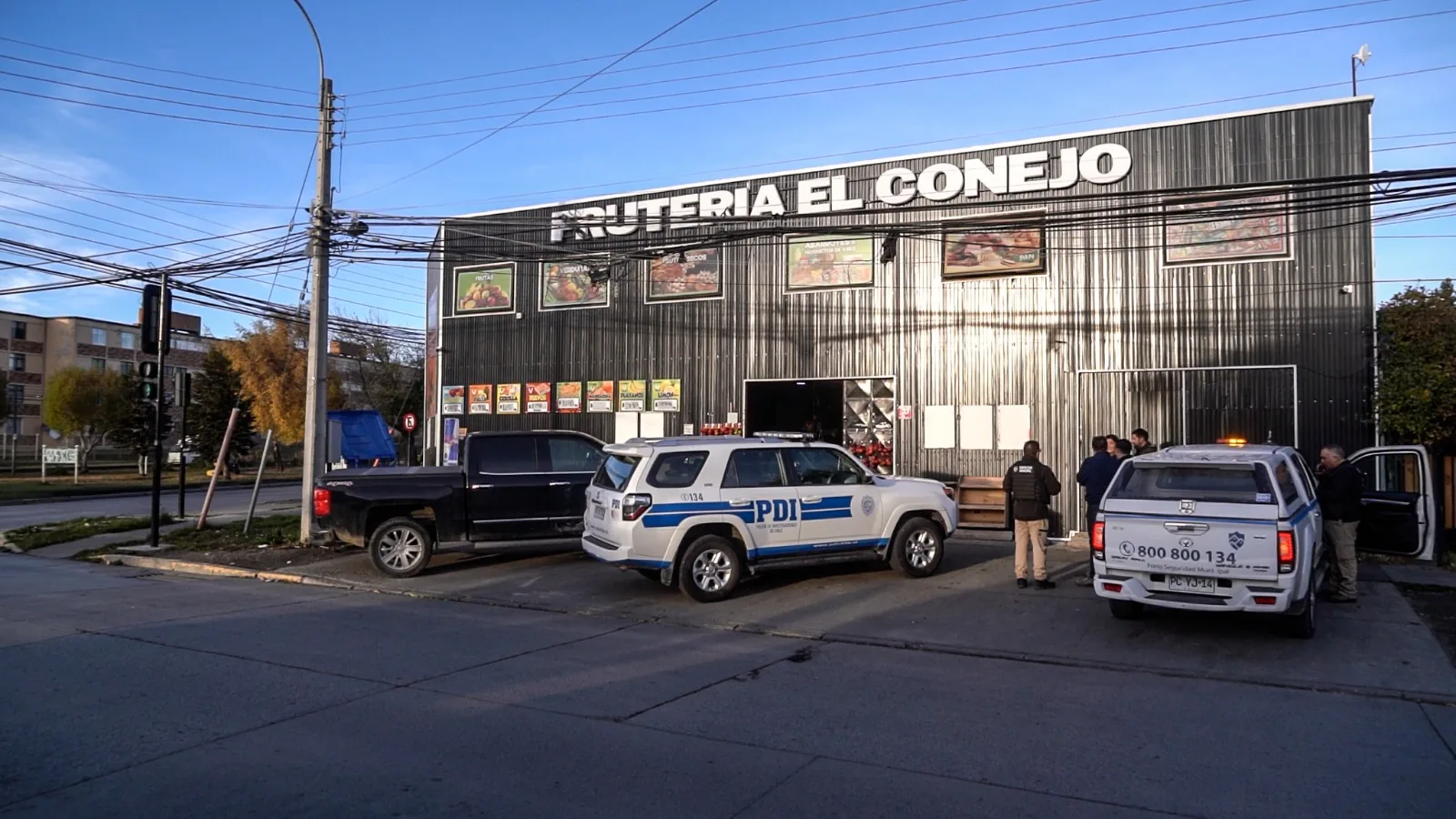 Municipio clausura fruterías que tenían multas previas y patentes provisorias estaban vencidas