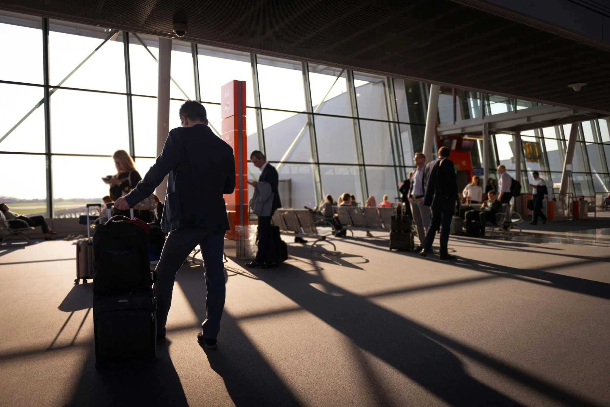 Viajeros entre 26 y 40 años lideran las rutas nacionales e internacionales de SKY