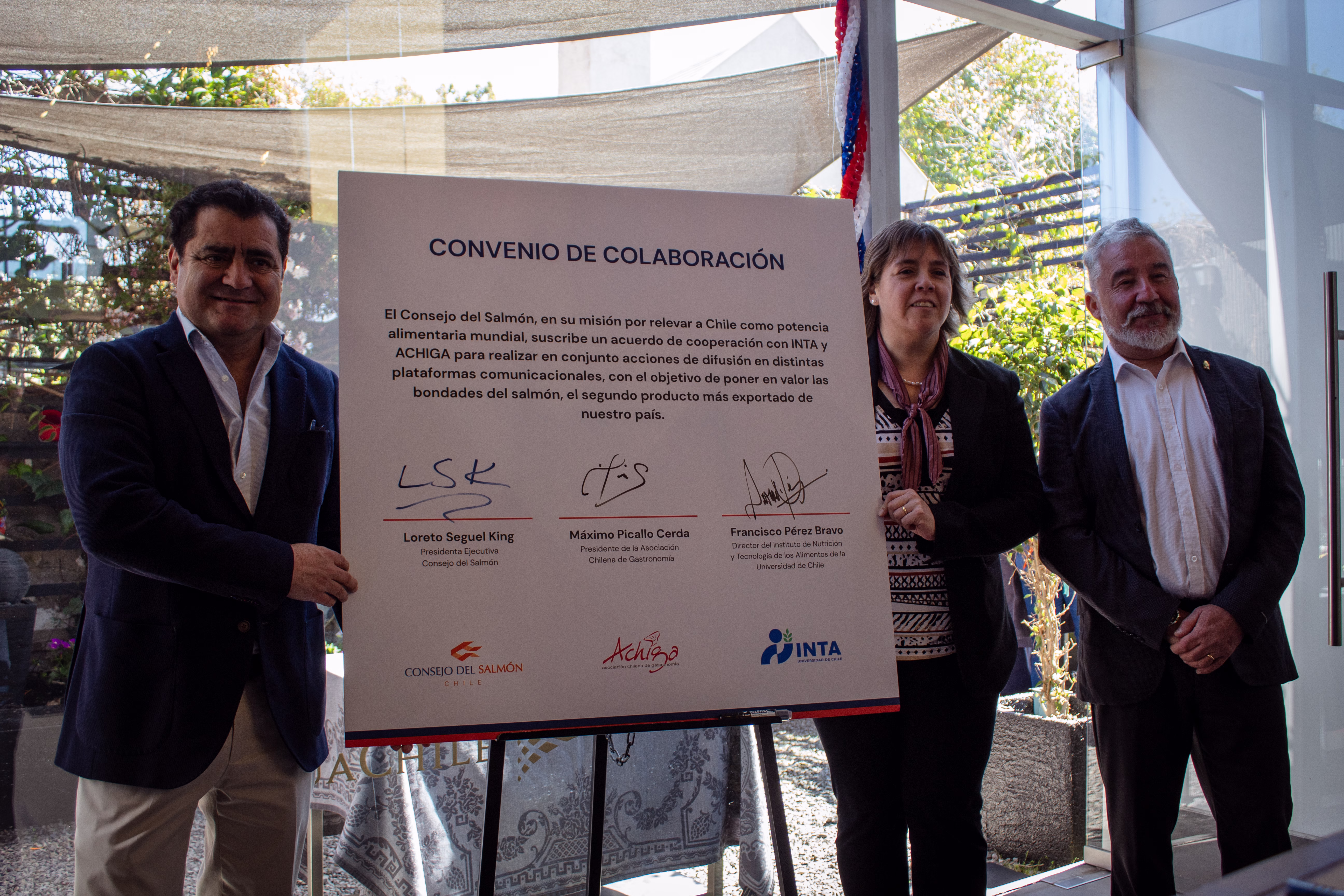 Consejo del Salmón celebra acuerdo de colaboración con INTA y Achiga para potenciar el valor del salmón chileno