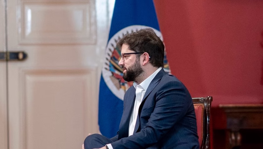 El presidente Gabriel Boric "discrepa" con el Banco Central sobre el salario mínimo y el desempleo